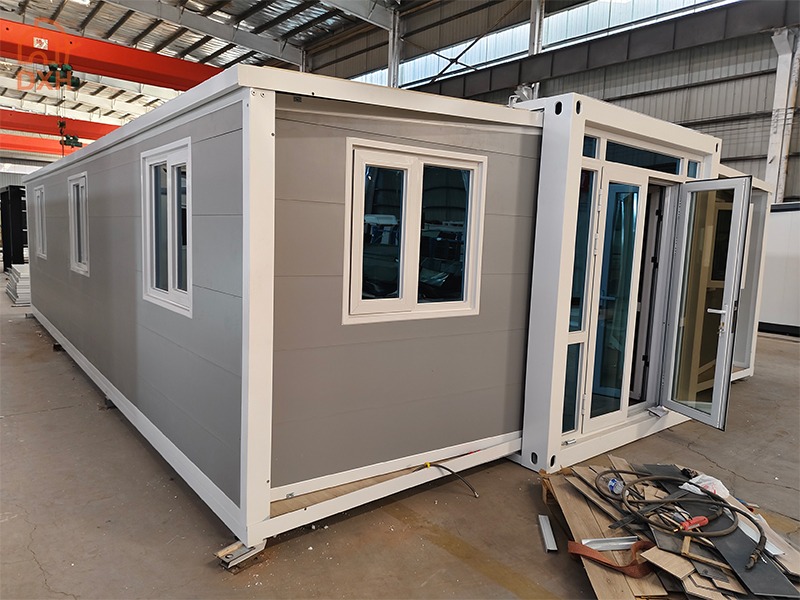 casa contenedor expandible catalunya 20 pies gris claro 2 dormitorios (4)