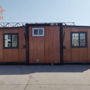 casa expandible contenedor veta madera oscura catalunya (3)