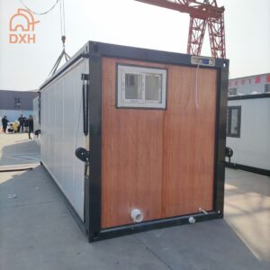 casa expandible contenedor veta madera oscura catalunya (4)