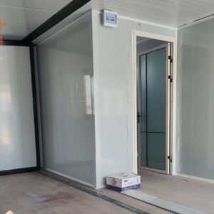 casa expandible contenedor veta madera oscura catalunya (5)